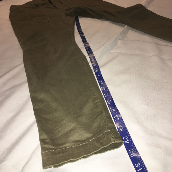 Cabi Scout Flap Button Pocket Taper Stretch Pants - Picture 13 of 16